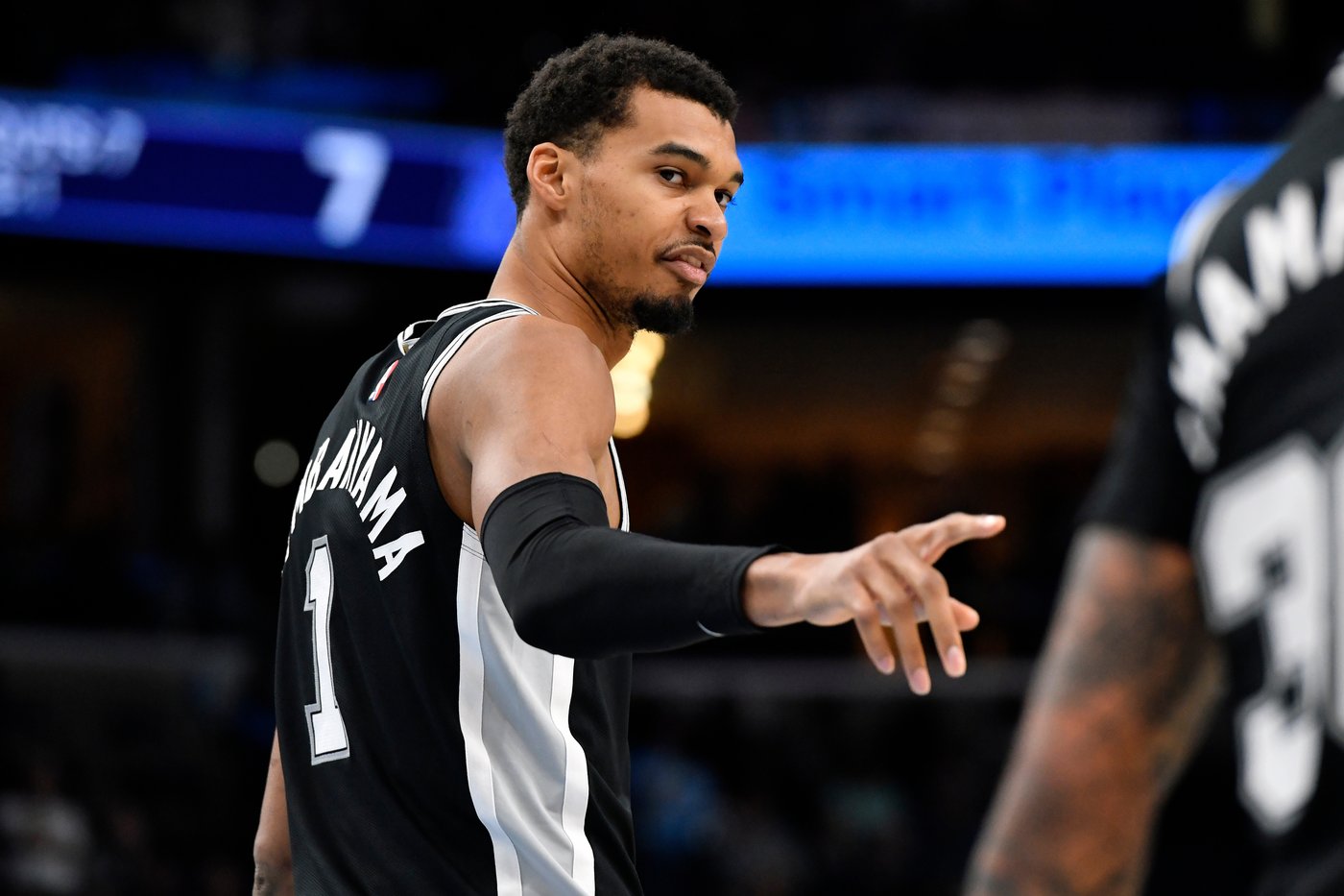 Spurs' Victor Wembanyama set to play, while Lakers' LeBron James rests | iNFOnews.ca