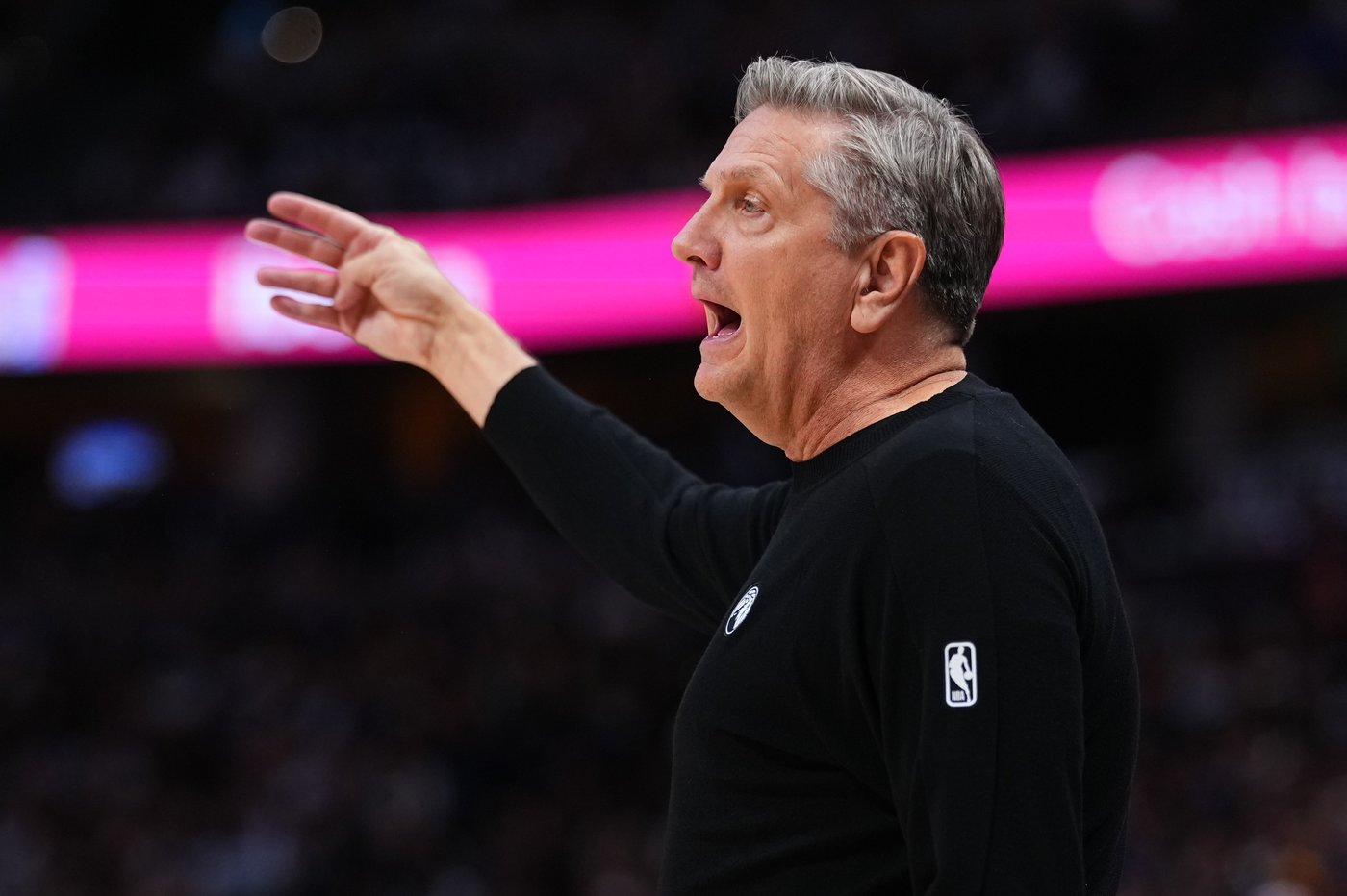 Edwards and Randle rally Timberwolves past Nuggets 119-114 to even series at 1 apiece | iNFOnews.ca
