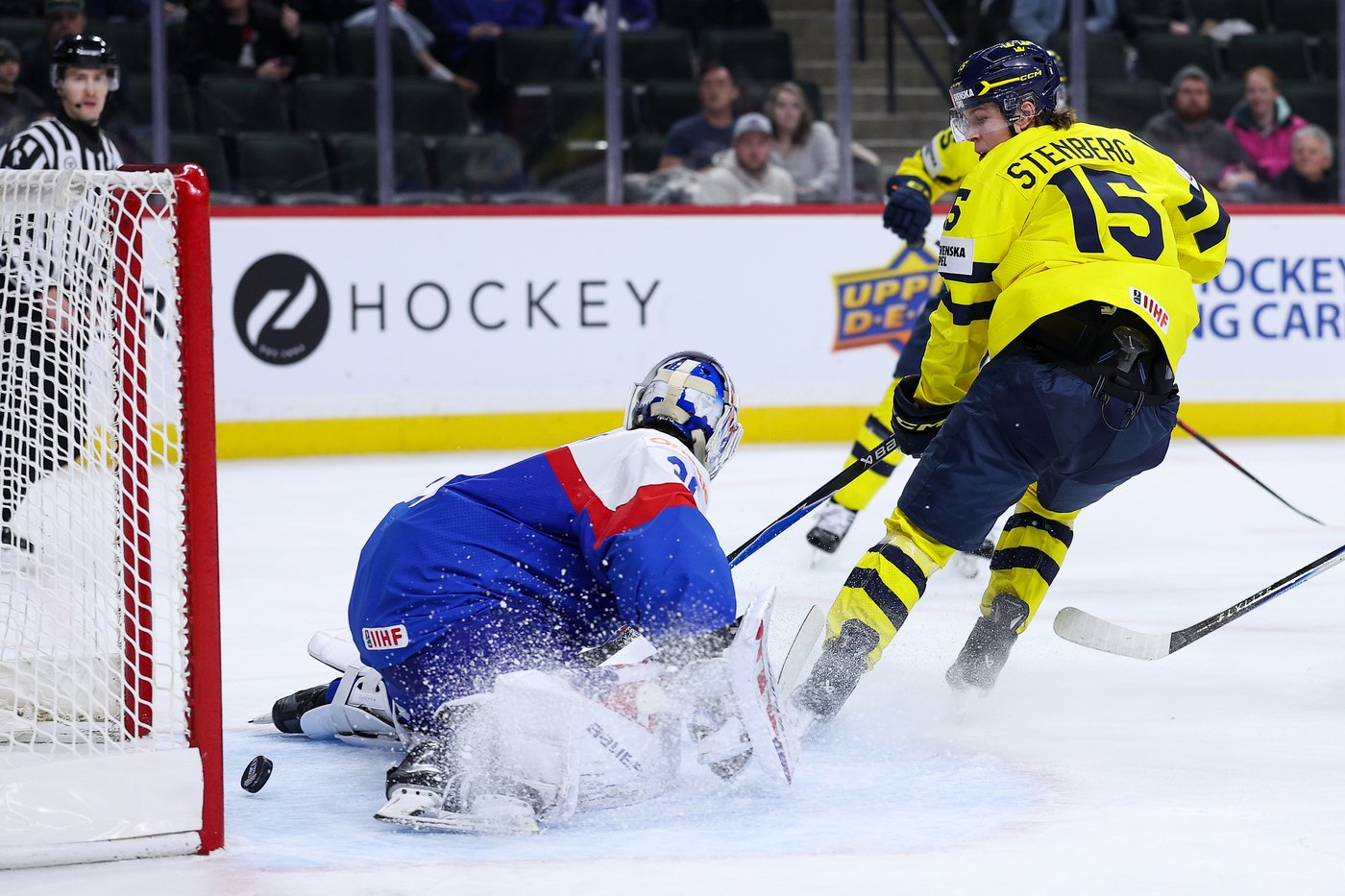 'I start laughing': Sweden's Ivar Stenberg not focused on going No. 1 at NHL draft | iNFOnews.ca