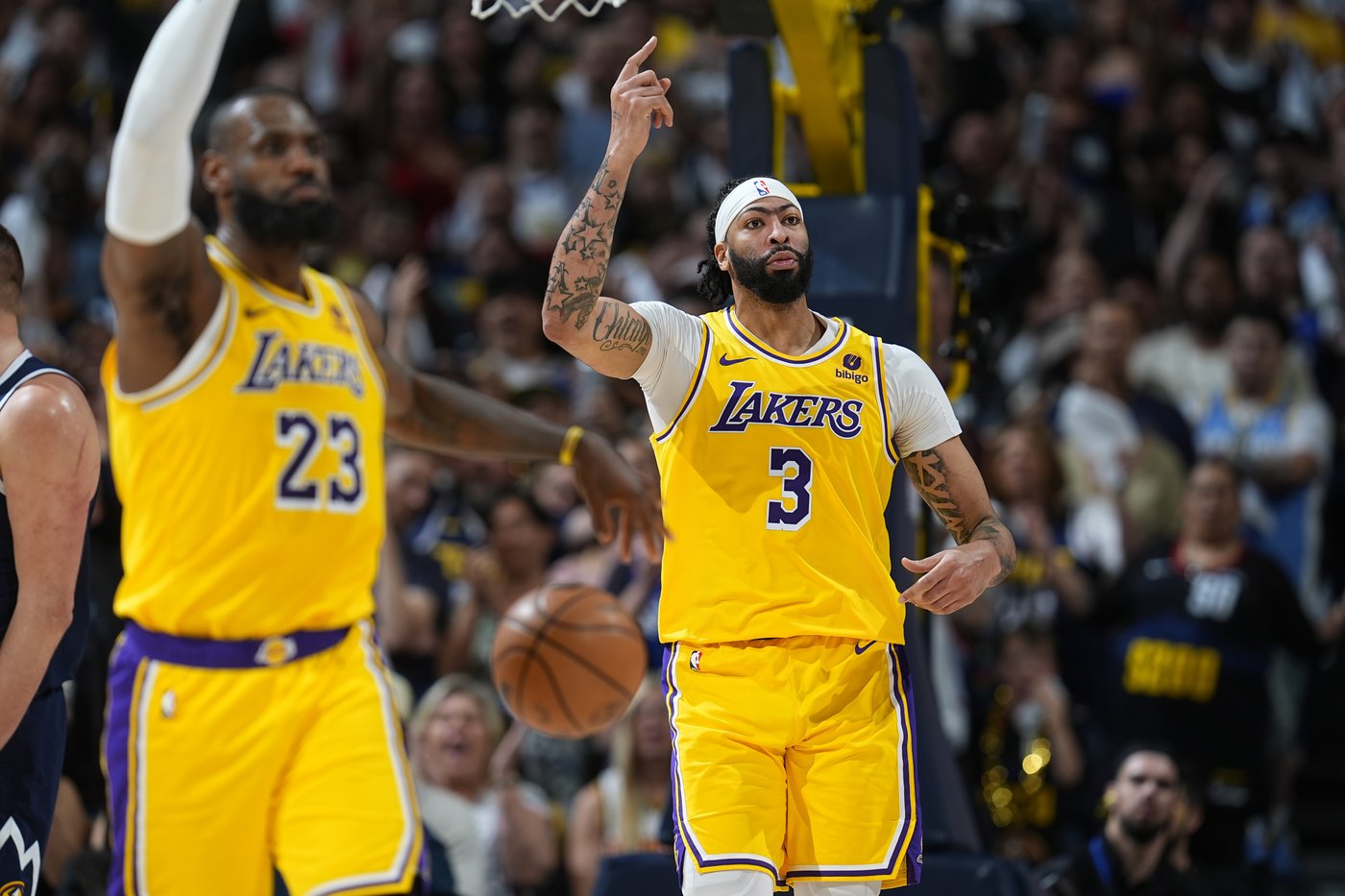 While LeBron and Bronny prepare for their historic family pairing, the Lakers shrug off the critics | iNFOnews.ca While LeBron and Bronny prepare for their historic family pairing, the Lakers shrug off the critics | iNFOnews.ca