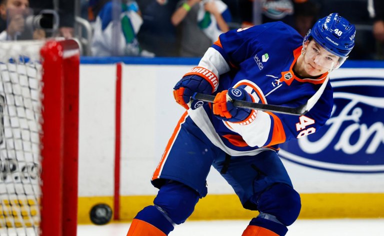 'It's been remarkable': Rookie defenceman Matthew Schaefer dazzling for Islanders | iNFOnews.ca