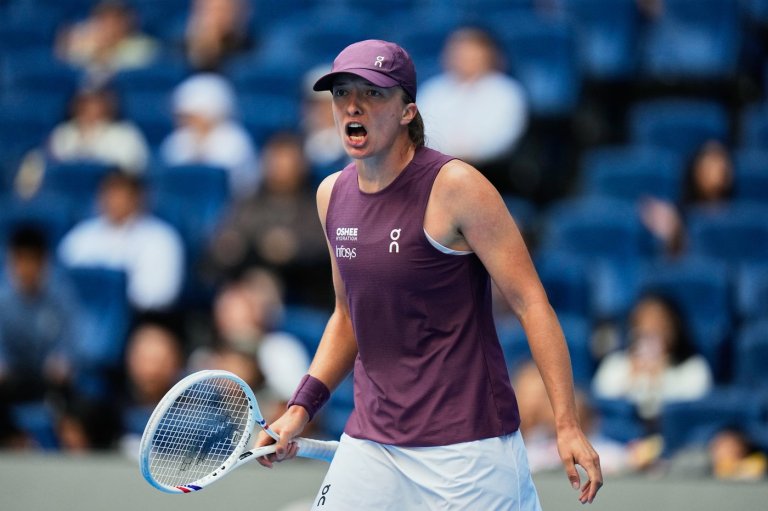 Swiatek surges past 18-year-old Iva Jovic to reach China Open quarterfinals | iNFOnews.ca