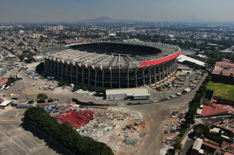 Rubble and cranes at Azteca as workers race for March 28 reopening ahead of World Cup | iNFOnews.ca