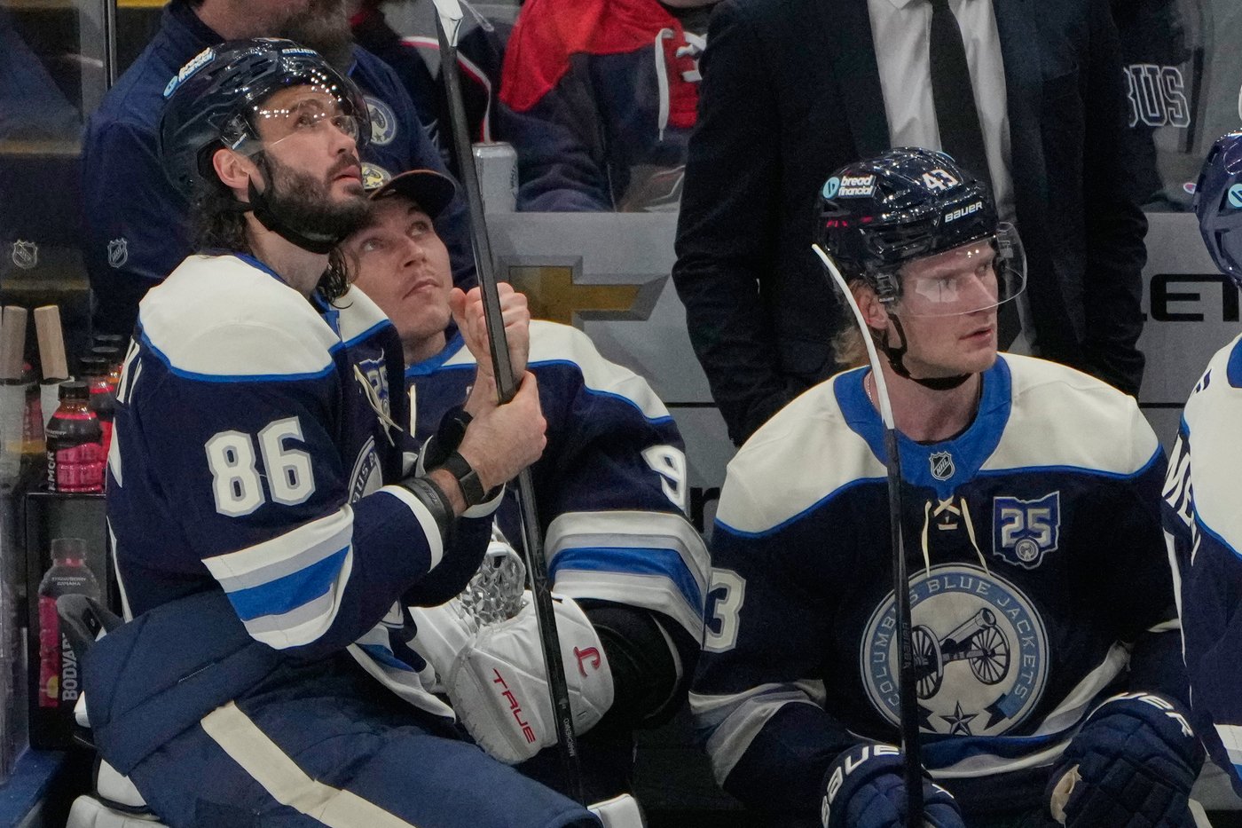 Carolina reaches 100-point mark and stays atop East with 5-2 victory over Blue Jackets | iNFOnews.ca Carolina reaches 100-point mark and stays atop East with 5-2 victory over Blue Jackets | iNFOnews.ca