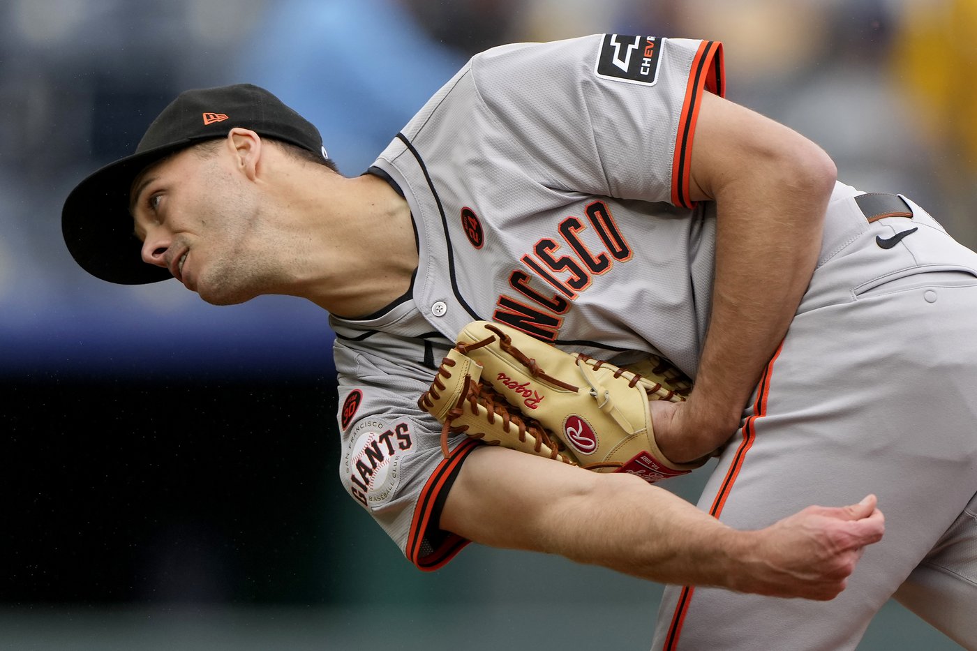 Snell strikes out 9 as the Giants beat the Royals 2-0 to complete a 3-game series sweep | iNFOnews.ca