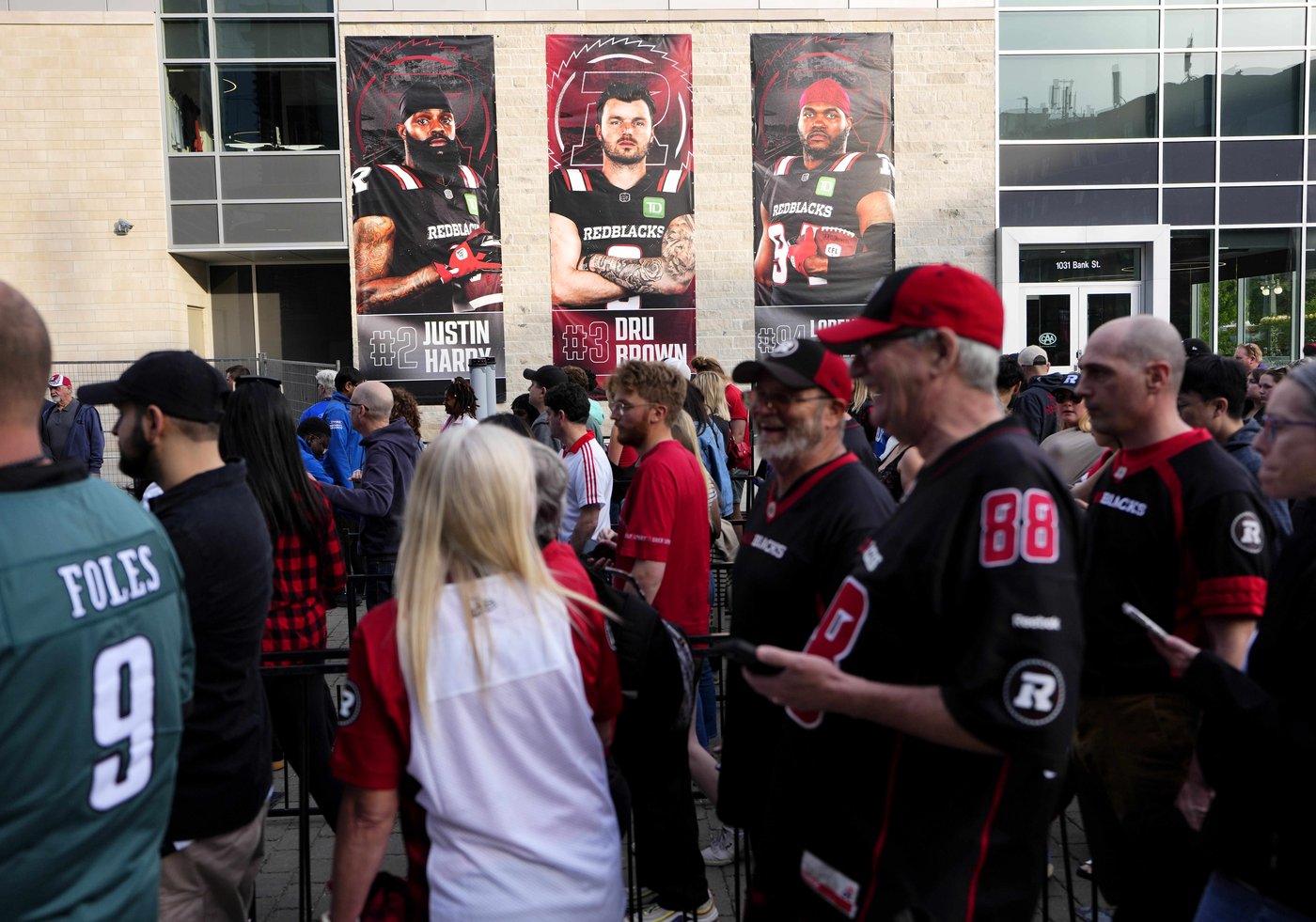 CFL, member clubs donate over $4.6 million to amateur football programs across Canada | iNFOnews.ca