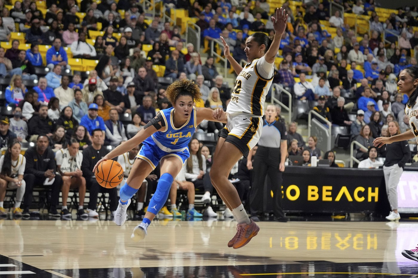 Betts, Dugalic lead top-ranked UCLA to 102-51 rout of Long Beach State | iNFOnews.ca
