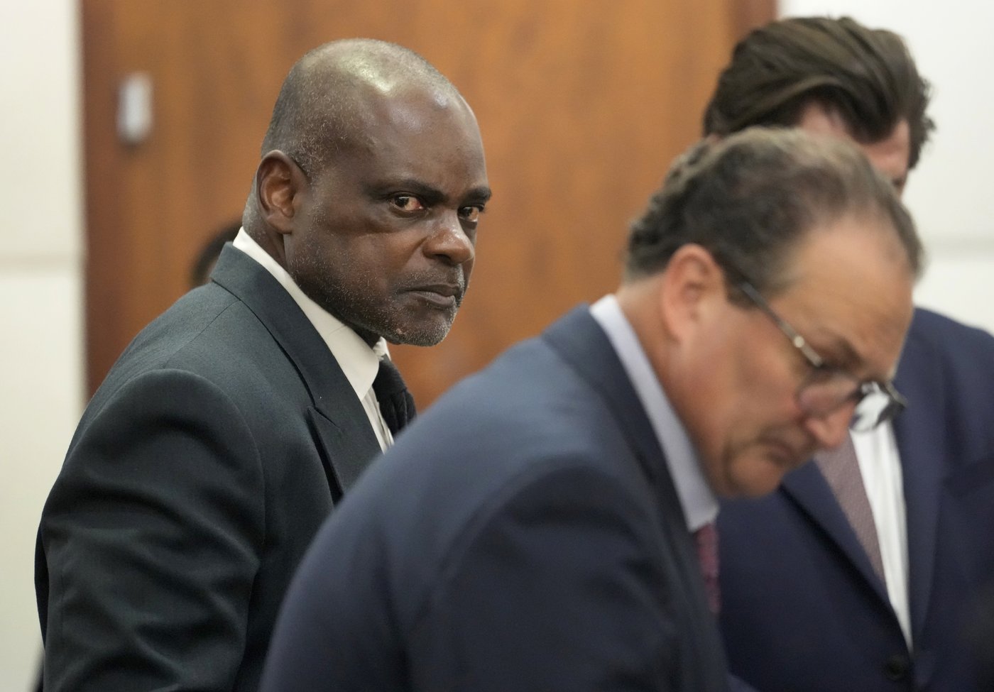 Ex-Houston officer rushed away in an ambulance during sentencing at double-murder trial | iNFOnews.ca
