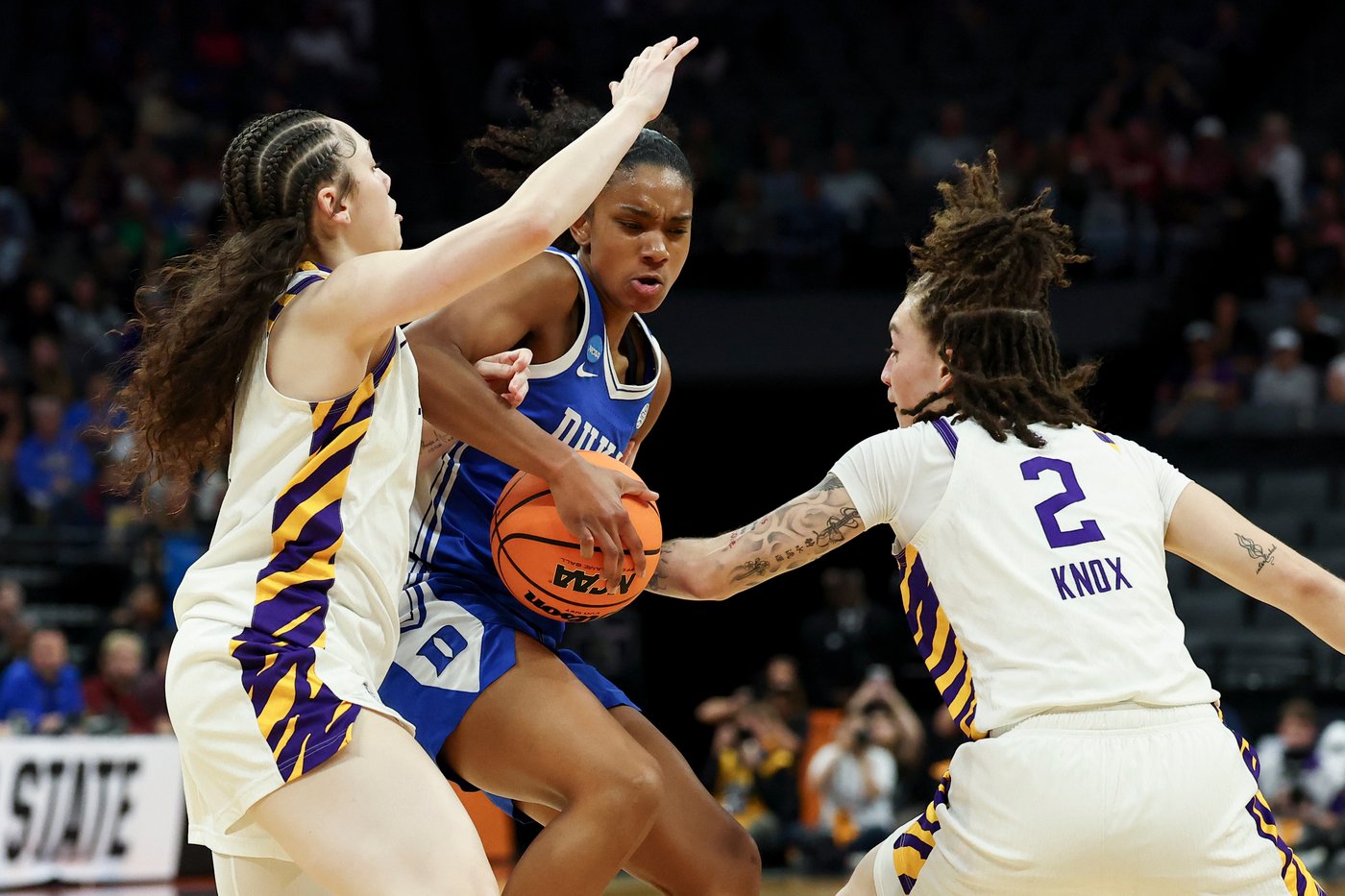 Ashlon Jackson’s buzzer-beating 3 sends Duke past LSU 87-85 in the Sweet 16 | iNFOnews.ca