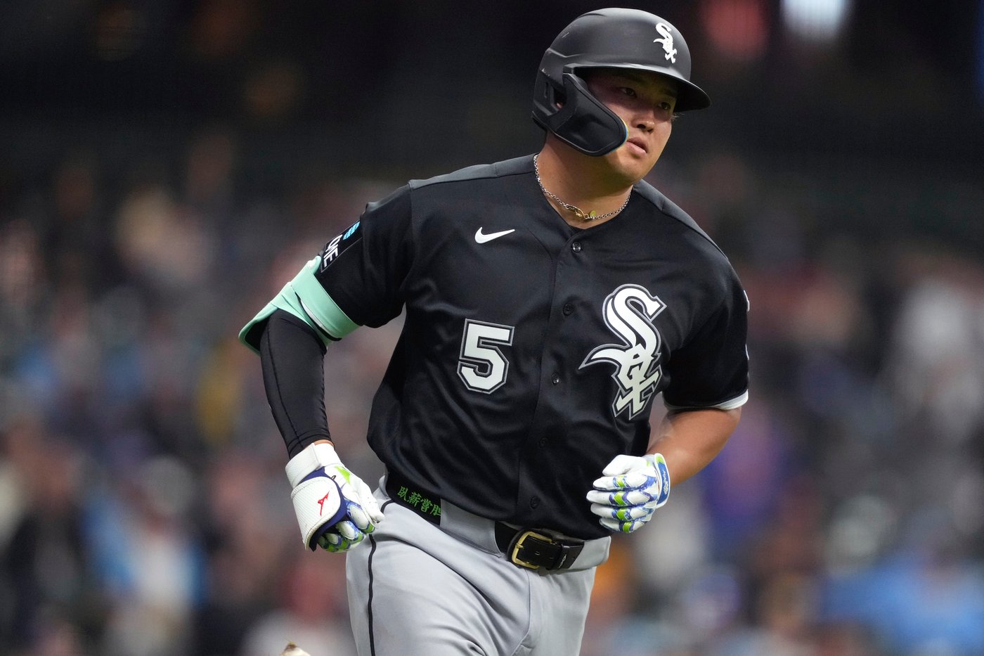 Murakami caps his MLB debut with a homer in White Sox's 14-2 loss to Brewers | iNFOnews.ca