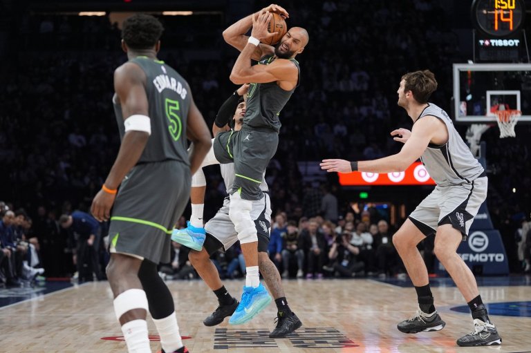 Timberwolves' Rudy Gobert to serve 1-game suspension against Bucks, triggered by flagrant foul total | iNFOnews.ca