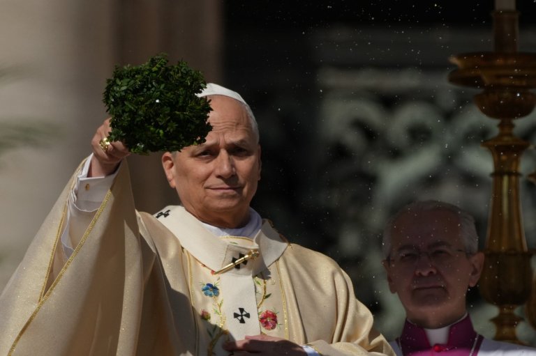 Pope Leo marks first Easter as pontiff with call for hope amid global conflicts | iNFOnews.ca