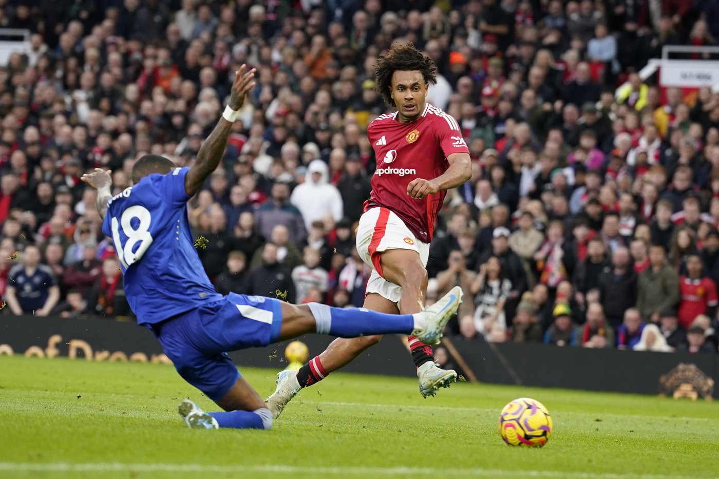 Liverpool beats Man City 2-0 to move nine points clear in the Premier League | iNFOnews.ca Liverpool beats Man City 2-0 to move nine points clear in the Premier League | iNFOnews.ca