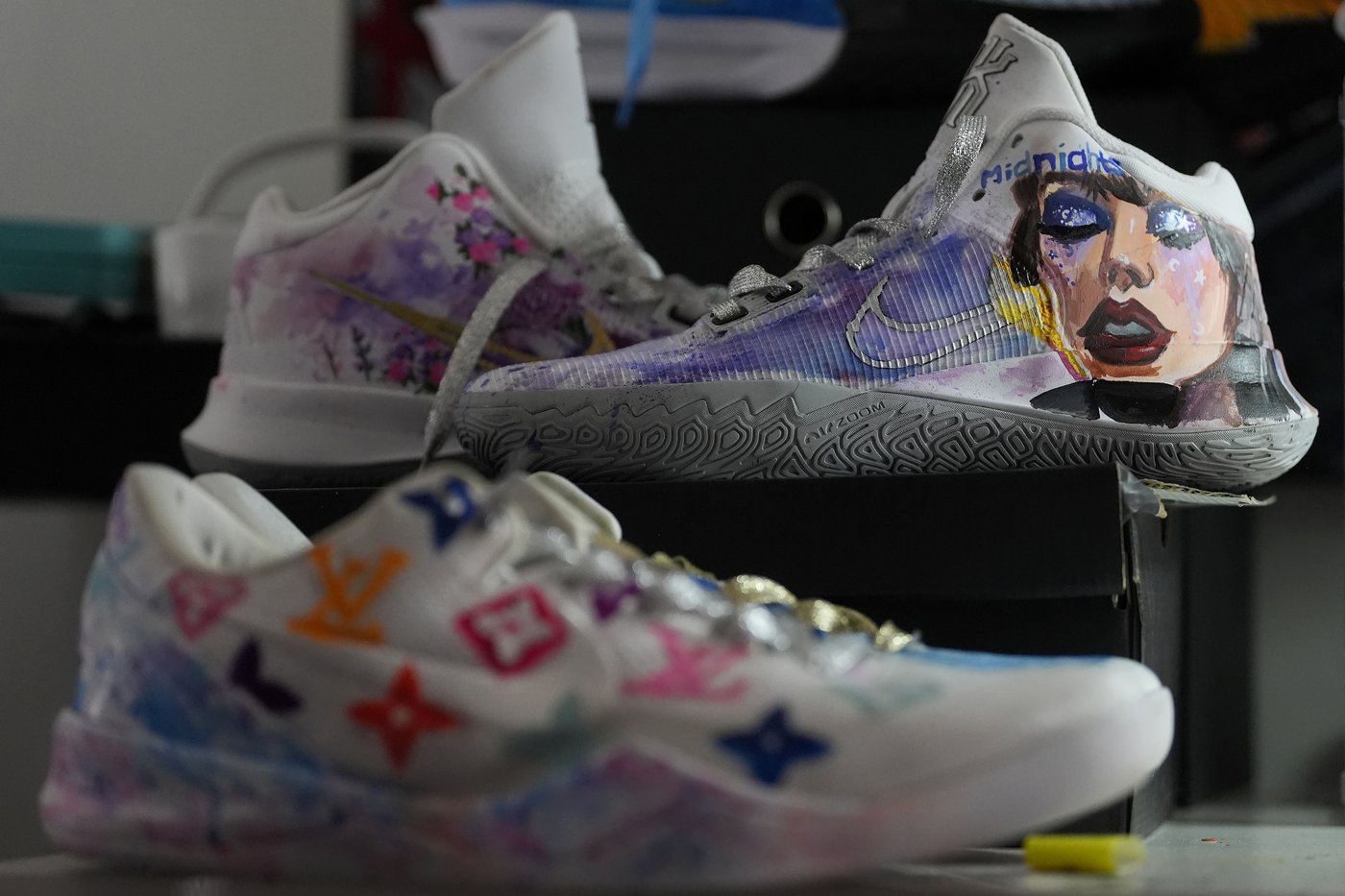 Cal guard Jayda Noble paints custom shoes to express her artistic side when she leaves the court | iNFOnews.ca