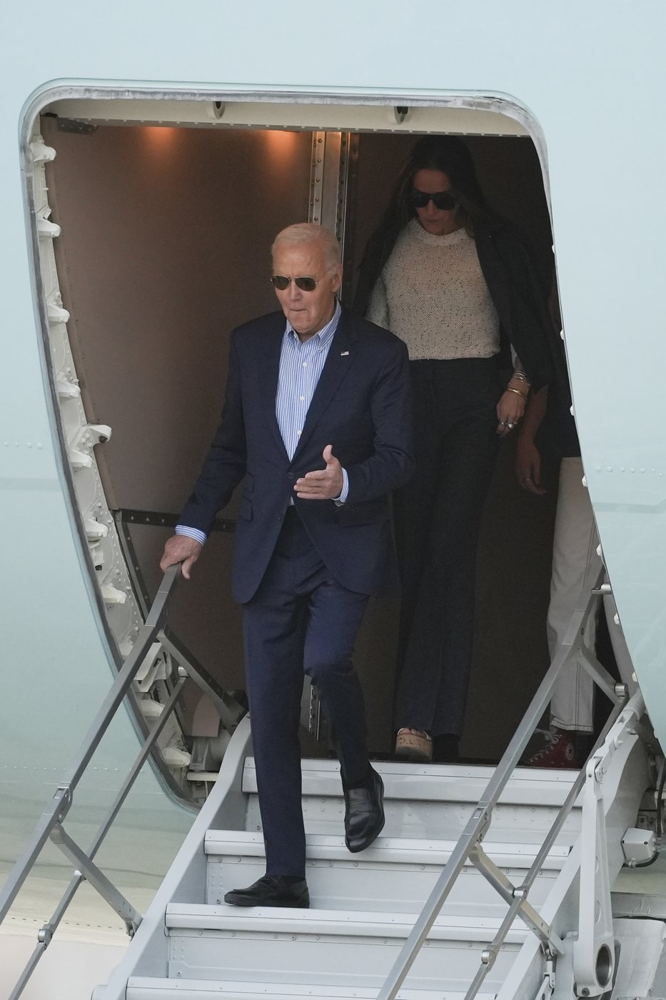With Peru in the global spotlight for APEC, so is one of the world's least popular presidents | iNFOnews.ca