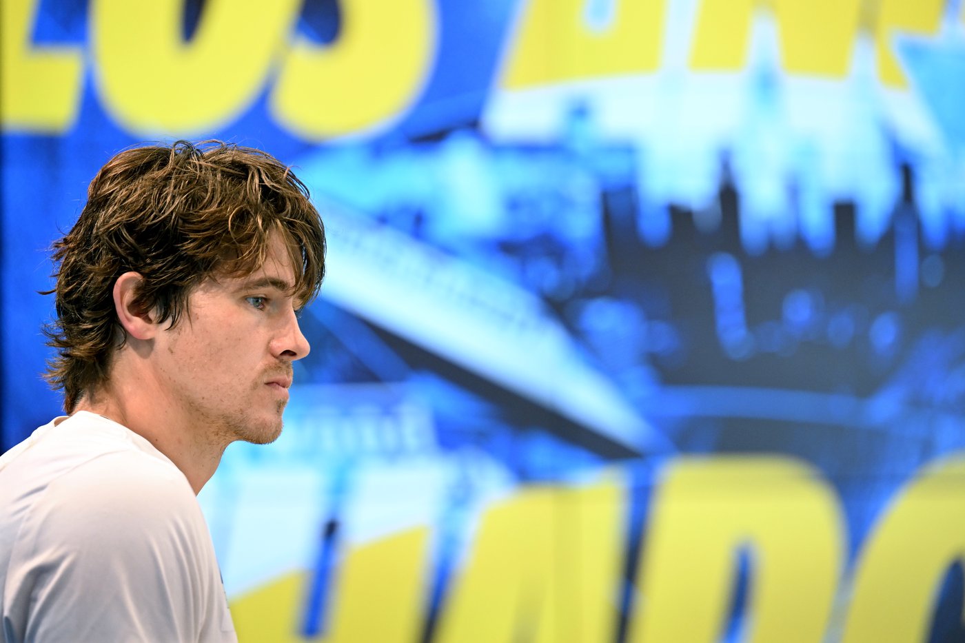 Justin Herbert, Chargers adjusting to Mike McDaniel's new emphasis on quick timing throws | iNFOnews.ca Justin Herbert, Chargers adjusting to Mike McDaniel's new emphasis on quick timing throws | iNFOnews.ca