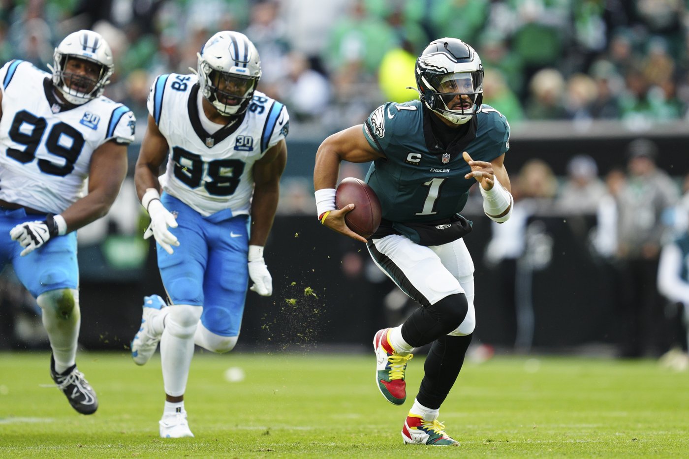 Barkley's brilliance helps Eagles beat Panthers 22-16 but pass game has Philly frustrated | iNFOnews.ca Barkley's brilliance helps Eagles beat Panthers 22-16 but pass game has Philly frustrated | iNFOnews.ca
