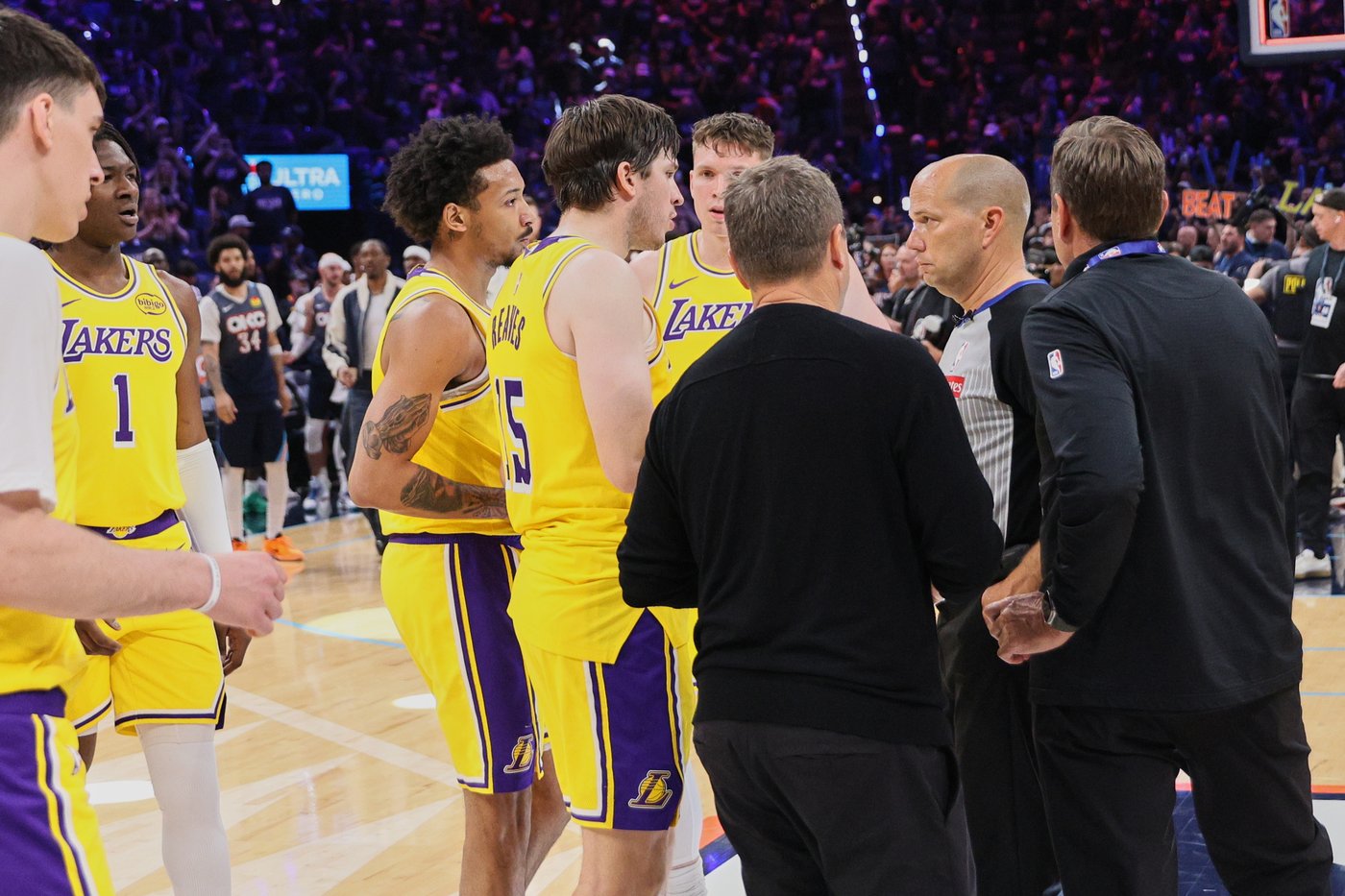 Lakers criticize officiating after Game 2 loss to Thunder in West semis | iNFOnews.ca