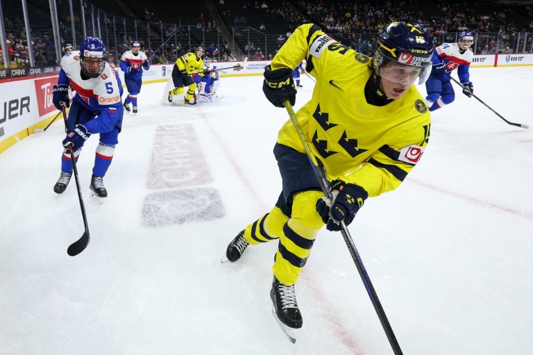 'I start laughing': Sweden's Ivar Stenberg not focused on going No. 1 at NHL draft | iNFOnews.ca