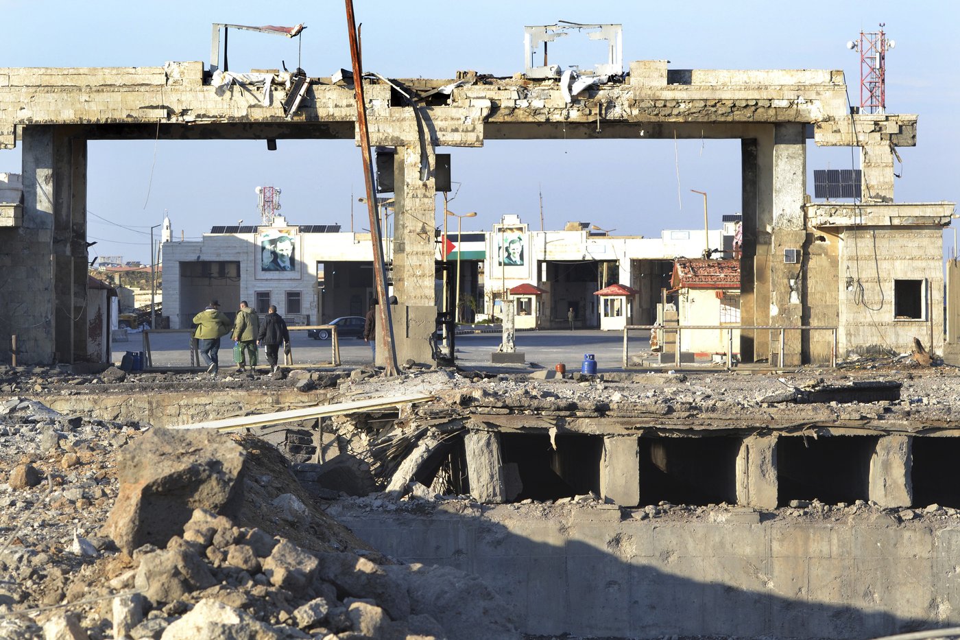 Middle East latest: Lebanon closes all its land border crossings with Syria except one | iNFOnews.ca