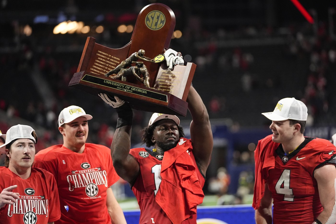 No. 5 Georgia pulls off another overtime stunner, beating No. 2 Texas 22-19 for SEC title | iNFOnews.ca