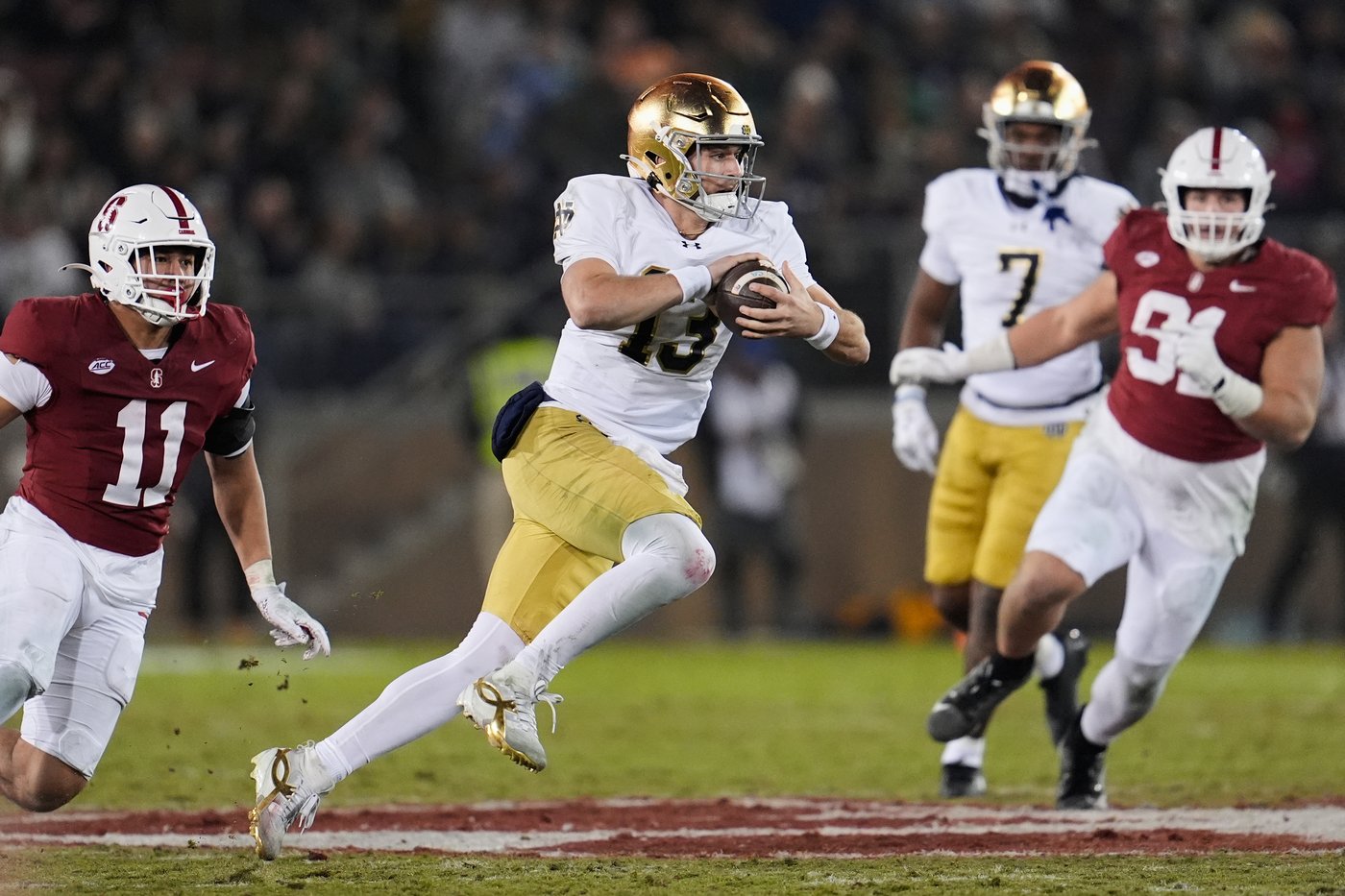 Love gets hurt but returns as No. 9 Notre Dame routs Stanford 49-20 | iNFOnews.ca Love gets hurt but returns as No. 9 Notre Dame routs Stanford 49-20 | iNFOnews.ca