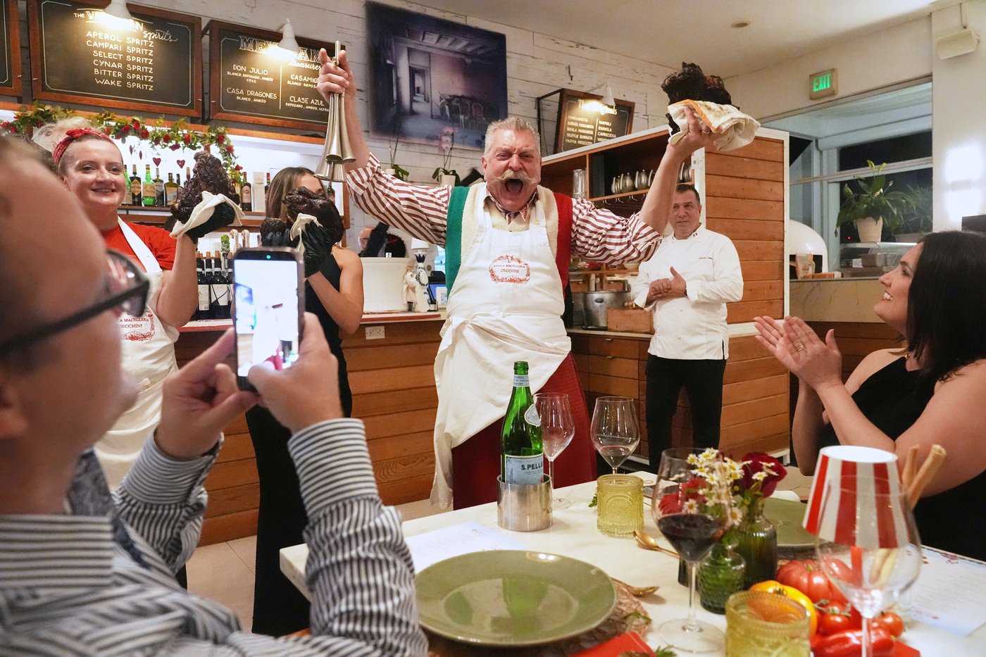 How social media killed the food festival stars. And created others | iNFOnews.ca How social media killed the food festival stars. And created others | iNFOnews.ca
