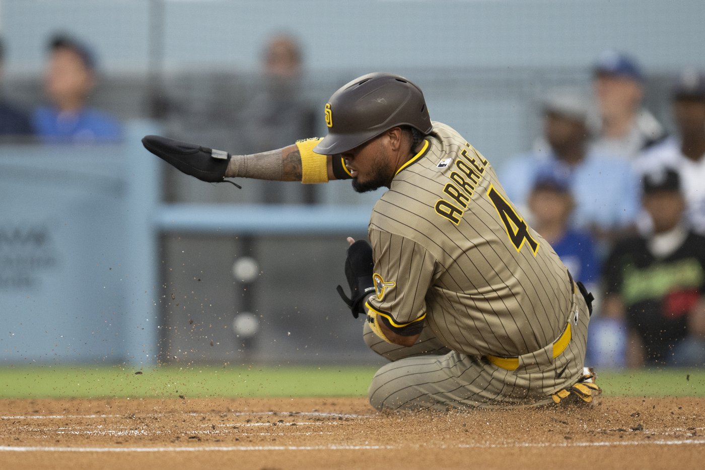 Will Smith's tiebreaking homer lifts Dodgers over rival Padres 8-6 in heated game | iNFOnews.ca