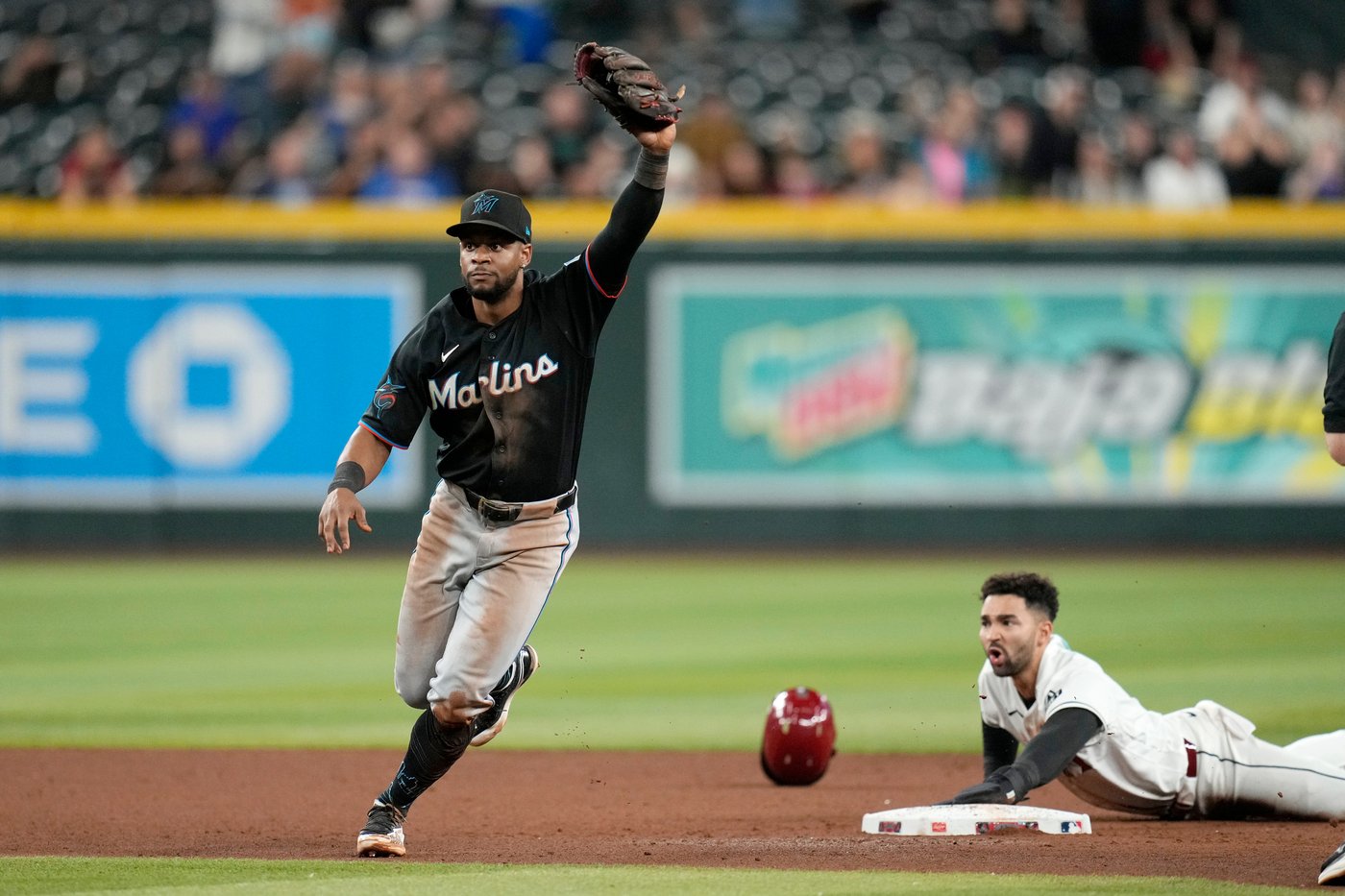 Marlins hold off Diamondbacks 4-3 with Sandy Alcantara getting 1st career save | iNFOnews.ca