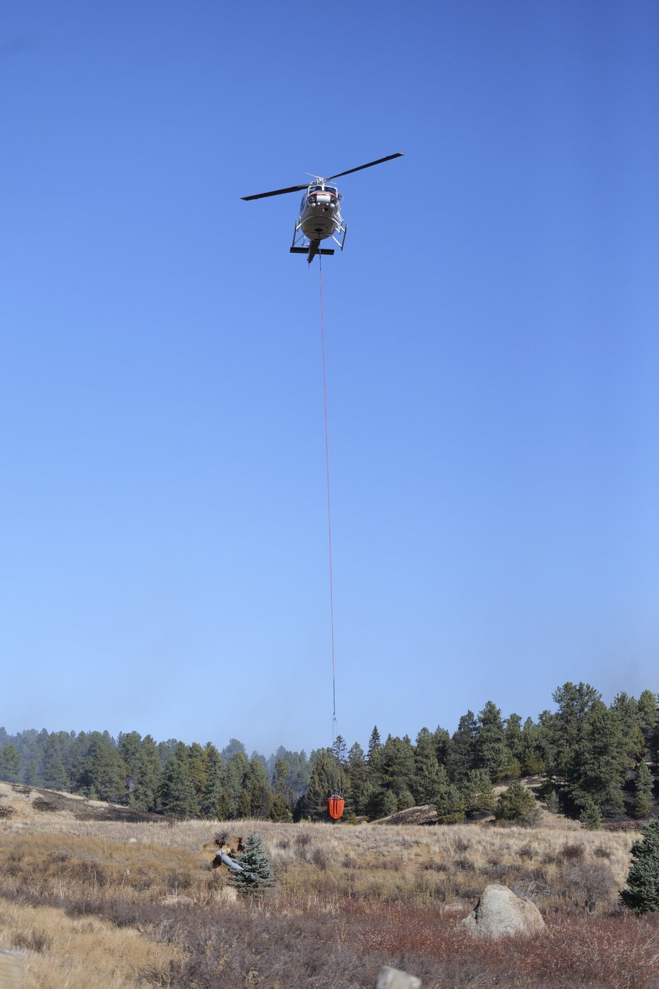 Fire destroys 1 home and forces the evacuation of 700 others in a Colorado subdivision | iNFOnews.ca