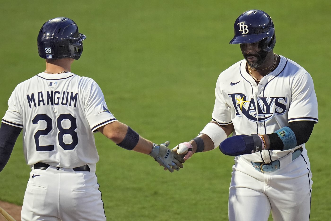 Junior Caminero's 40th homer and 100th RBI help Rays beat Mariners 6-5 | iNFOnews.ca