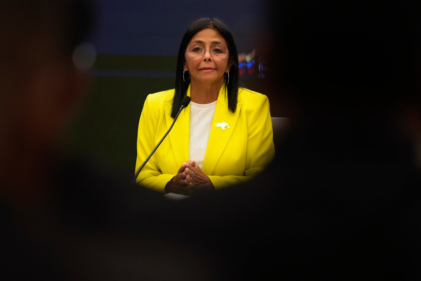 Venezuelans wonder who's in charge as Trump claims contact with Maduro's deputy | iNFOnews.ca