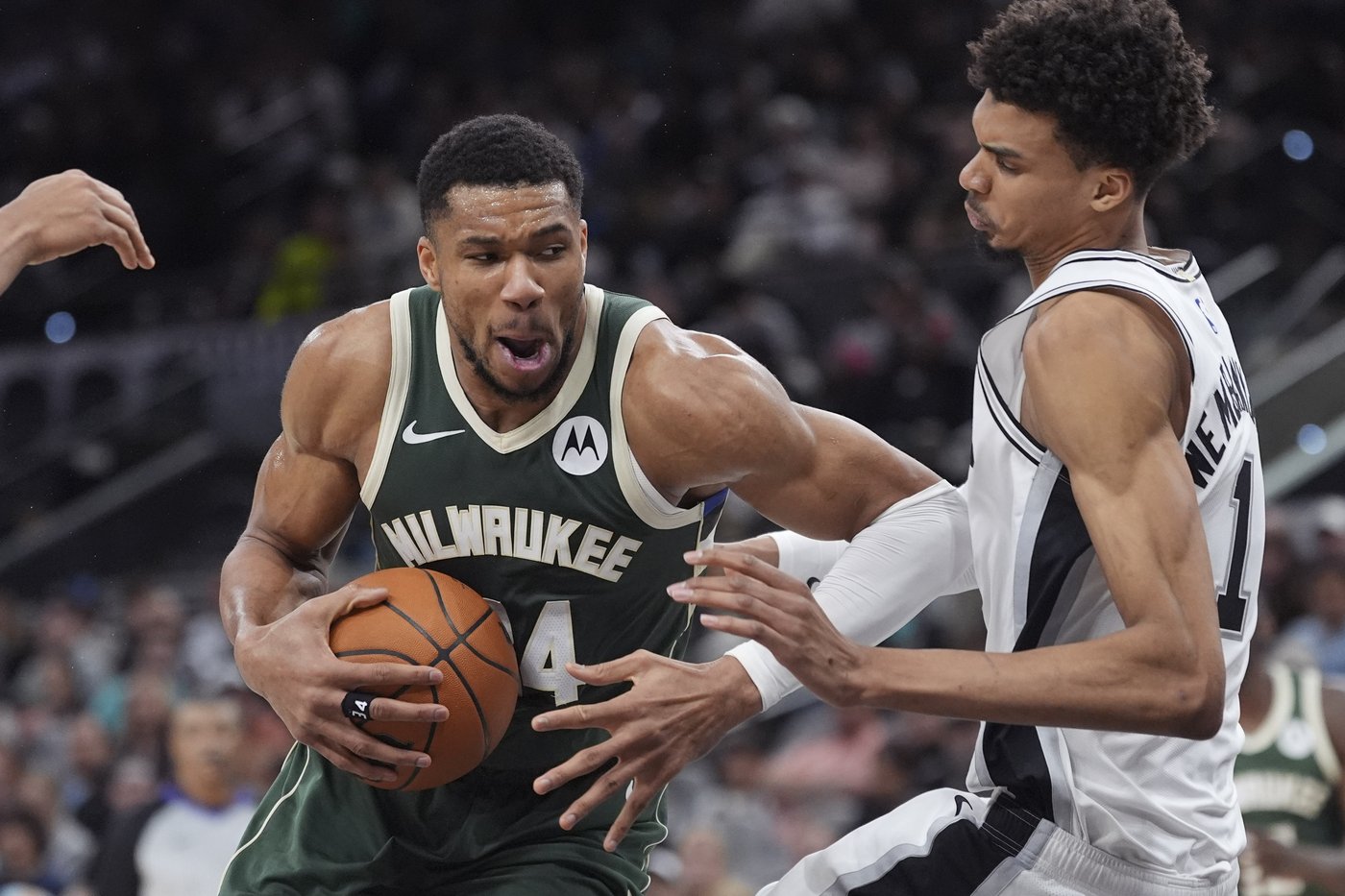 Bucks won't have Antetokounmpo, Lillard or Middleton available for Monday's game at Oklahoma City | iNFOnews.ca Bucks won't have Antetokounmpo, Lillard or Middleton available for Monday's game at Oklahoma City | iNFOnews.ca