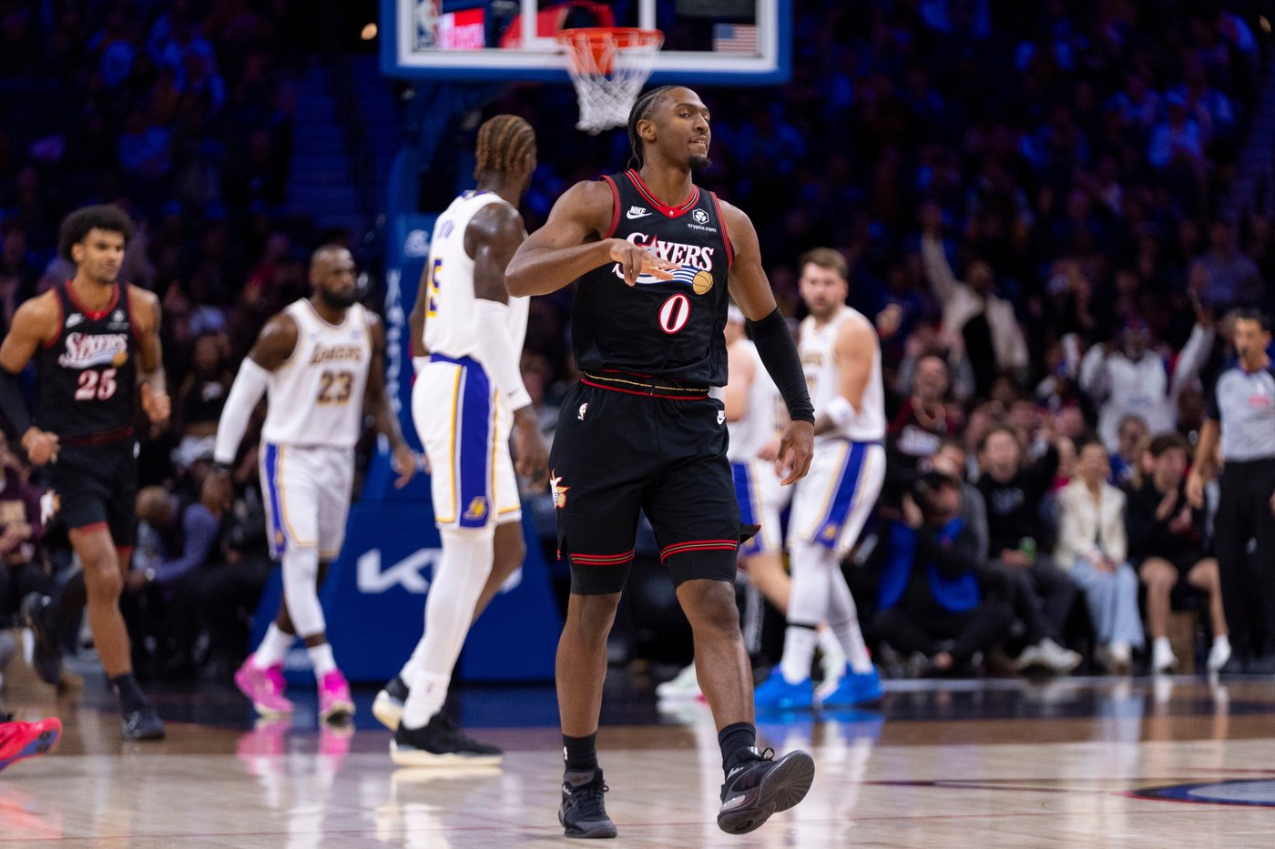 James hits go-ahead 3 and scores 29 points, Doncic has triple-double in Lakers' win over 76ers | iNFOnews.ca James hits go-ahead 3 and scores 29 points, Doncic has triple-double in Lakers' win over 76ers | iNFOnews.ca