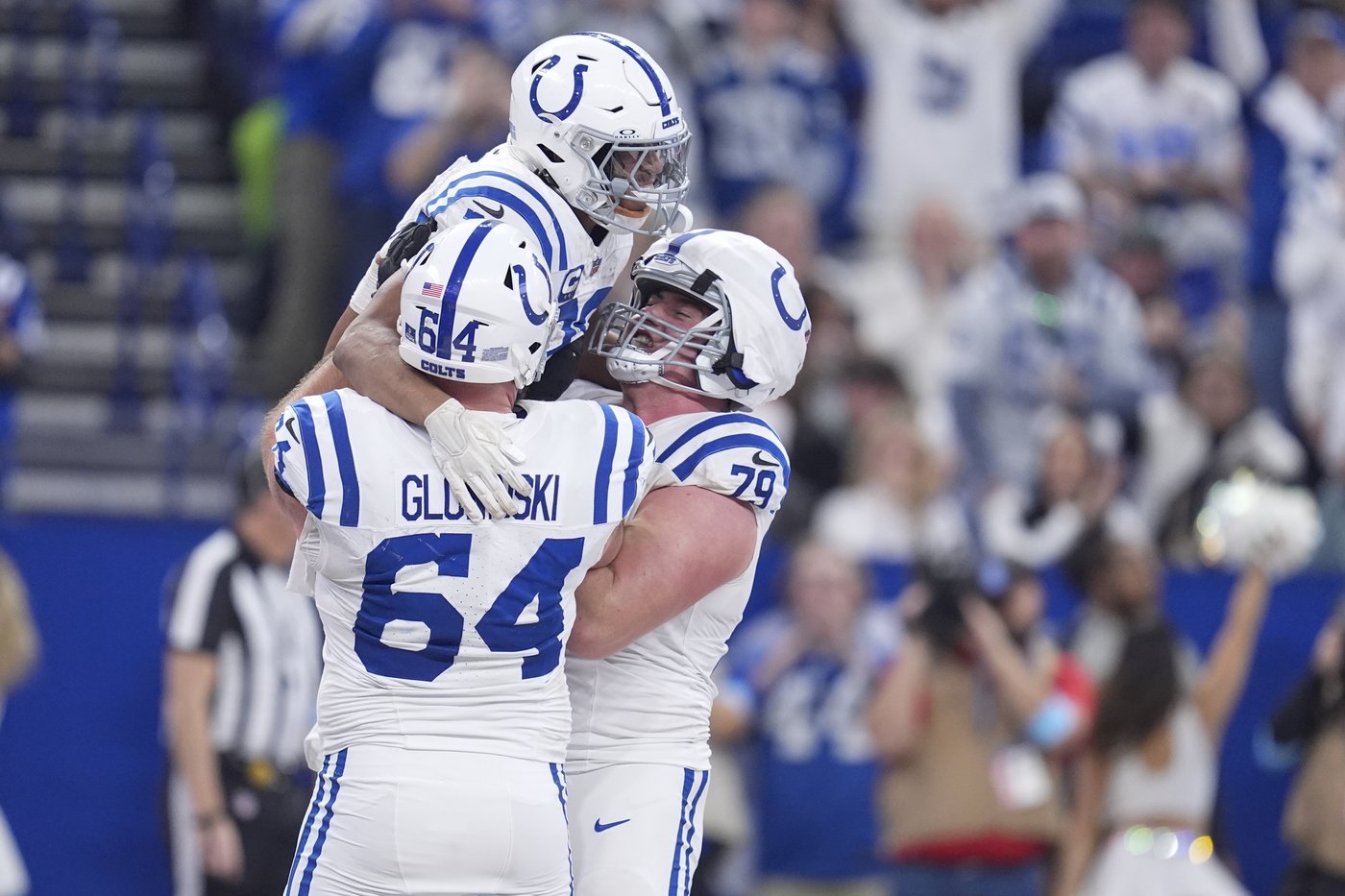 Heavy ground game gives Anthony Richardson a chance to shine in Colts' latest victory | iNFOnews.ca