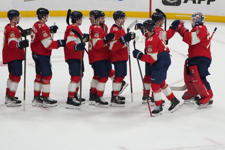 Florida Panthers keep Sergei Bobrovsky at the trade deadline, pivot to a new deal | iNFOnews.ca