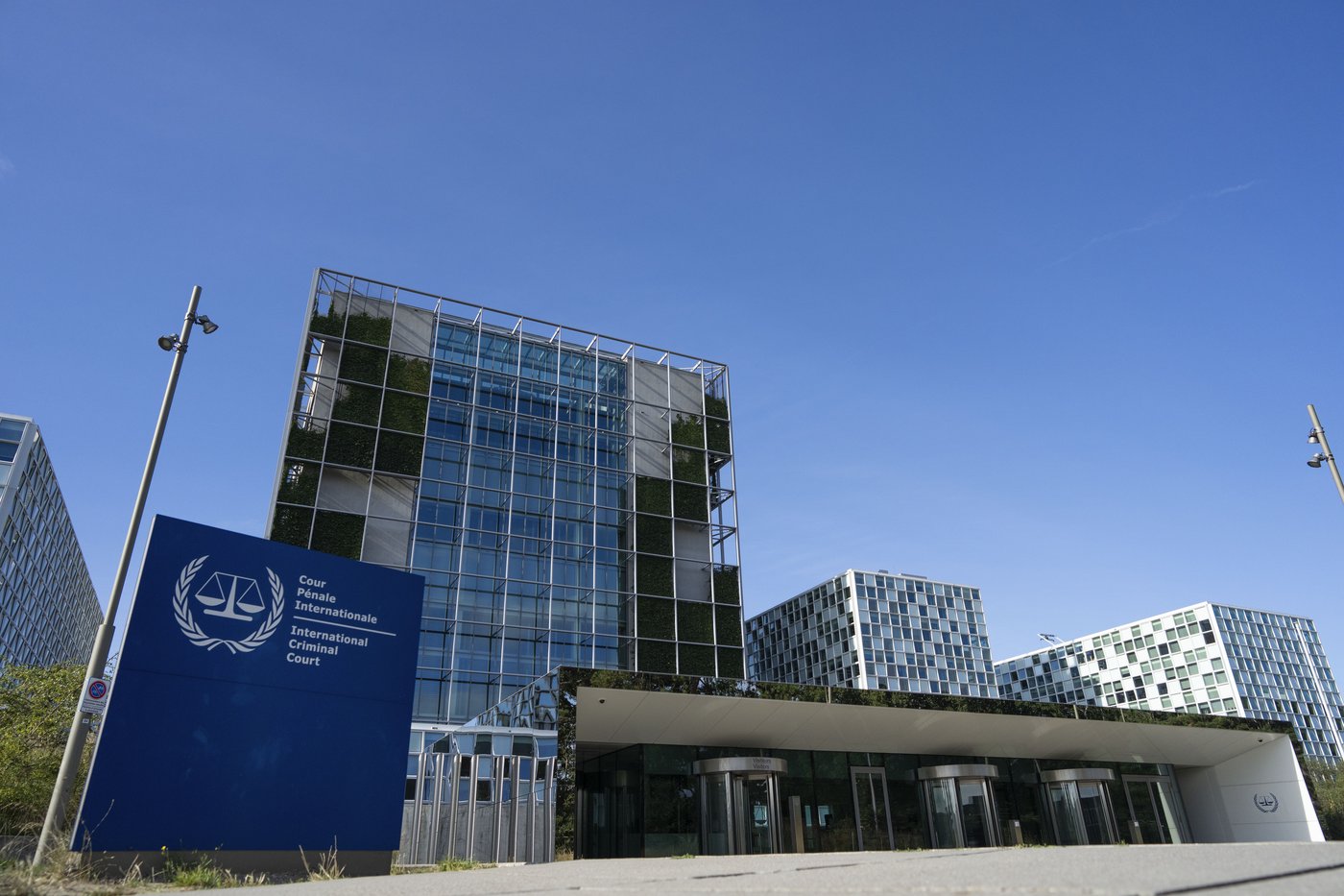 ICC judges unseal an arrest warrant for an alleged Central African Republic rebel | iNFOnews.ca