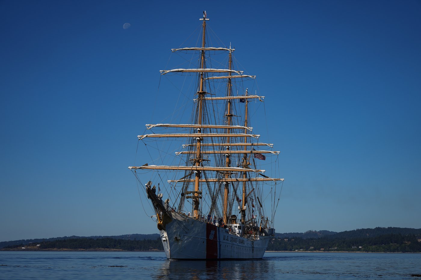 U.S. Coast Guard tall ship once part of Hitler's navy sails into Victoria for visit | iNFOnews.ca