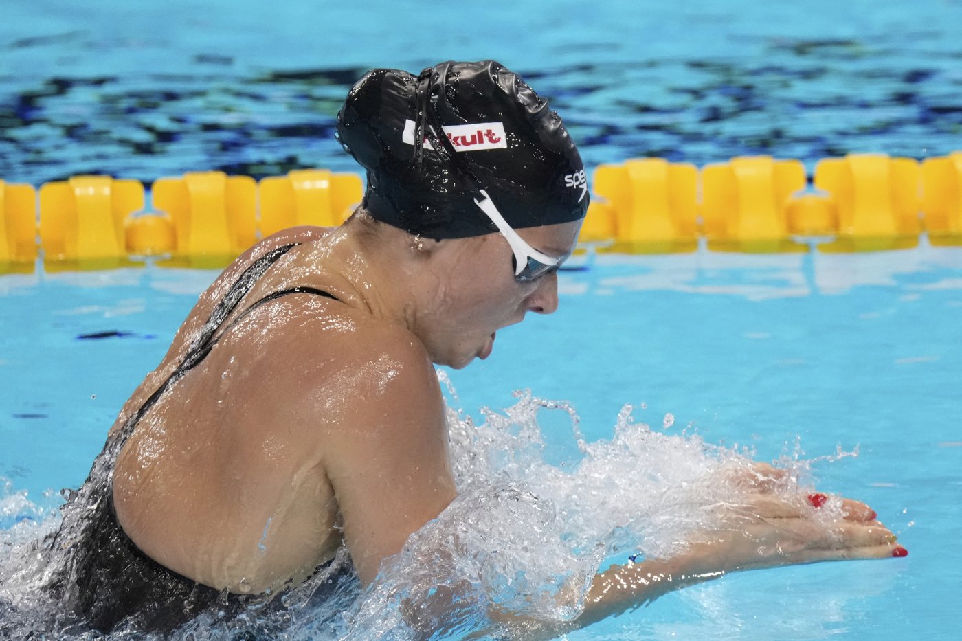 Canada's McIntosh grabs fourth gold to cap dominant world swimming championships | iNFOnews.ca