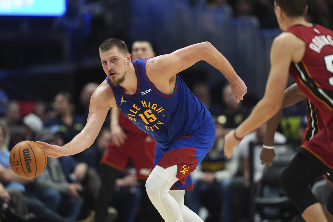 Nuggets star Nikola Jokic and coach Michael Malone miss game against Pelicans for personal reasons | iNFOnews.ca