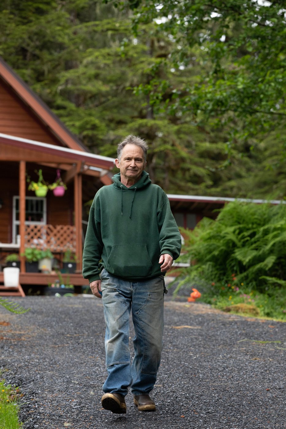 Man with same name as US Sen. Dan Sullivan is eligible for Alaska's primary ballot, judge rules | iNFOnews.ca