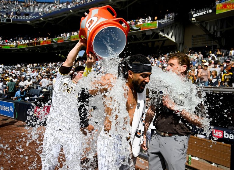 Tatis hits just 2nd homer of season to give Padres 5-4 win over Reds | iNFOnews.ca