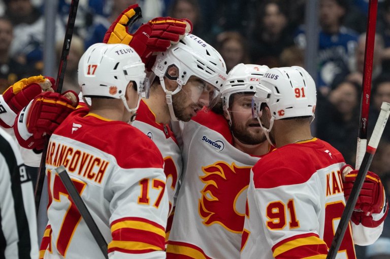 Flames push win streak to three games with 5-2 victory over Canucks | iNFOnews.ca
