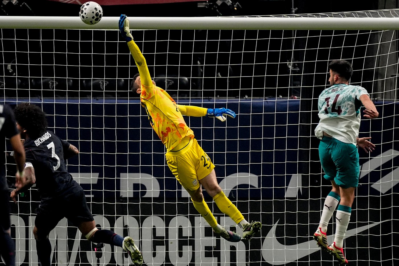 Portugal beats US 2-0 in World Cup warmup, Americans' 8th straight loss to European opponents | iNFOnews.ca