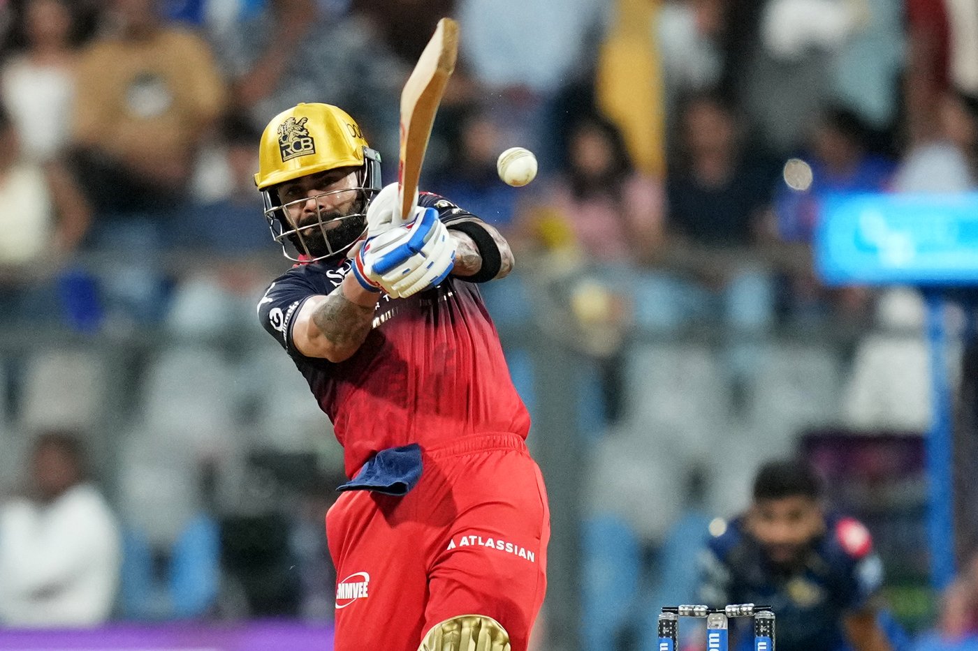 Kohli hits 50 as Bengaluru outpowers Mumbai in IPL and Gujarat beats Lucknow | iNFOnews.ca