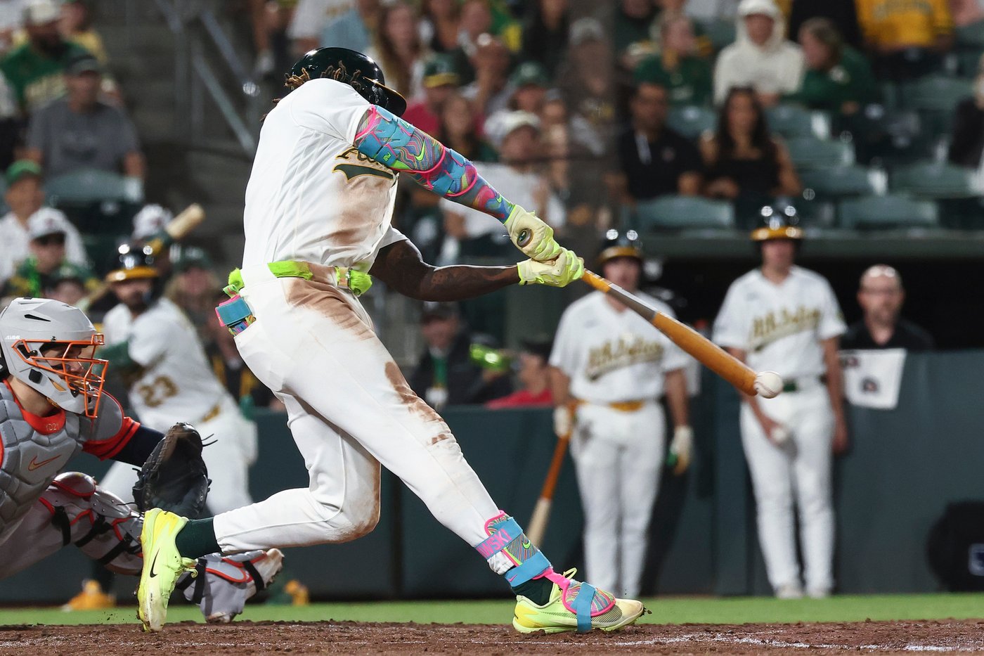Bolte and Stefanic each hit 2 RBIs in sixth to lift Athletics past Astros 6-5 | iNFOnews.ca Bolte and Stefanic each hit 2 RBIs in sixth to lift Athletics past Astros 6-5 | iNFOnews.ca