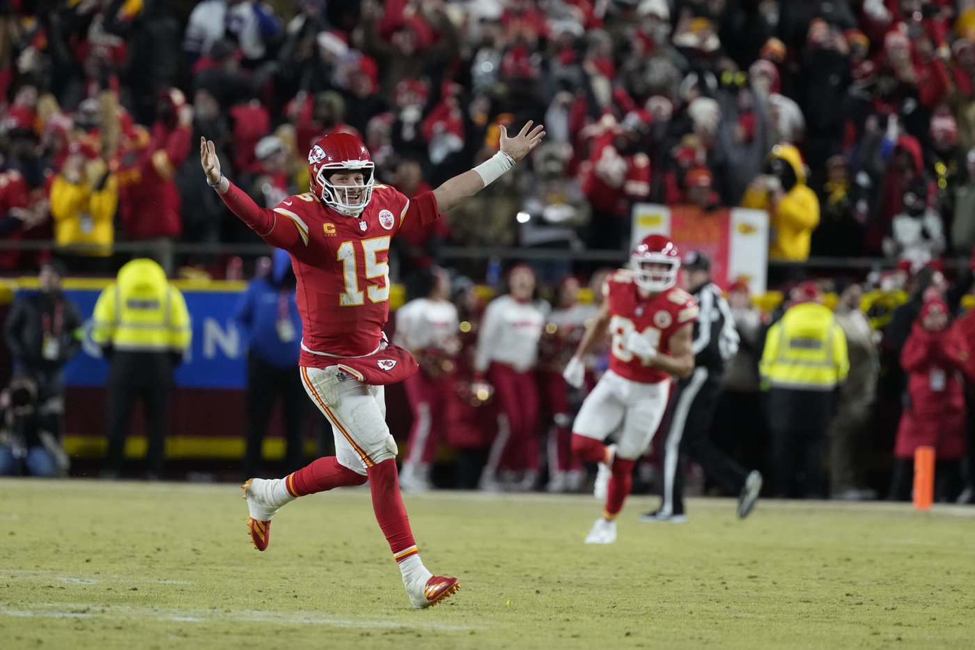 The Chiefs get more Mahomes magic and advance to 3rd straight Super Bowl, beating the Bills 32-29 | iNFOnews.ca The Chiefs get more Mahomes magic and advance to 3rd straight Super Bowl, beating the Bills 32-29 | iNFOnews.ca
