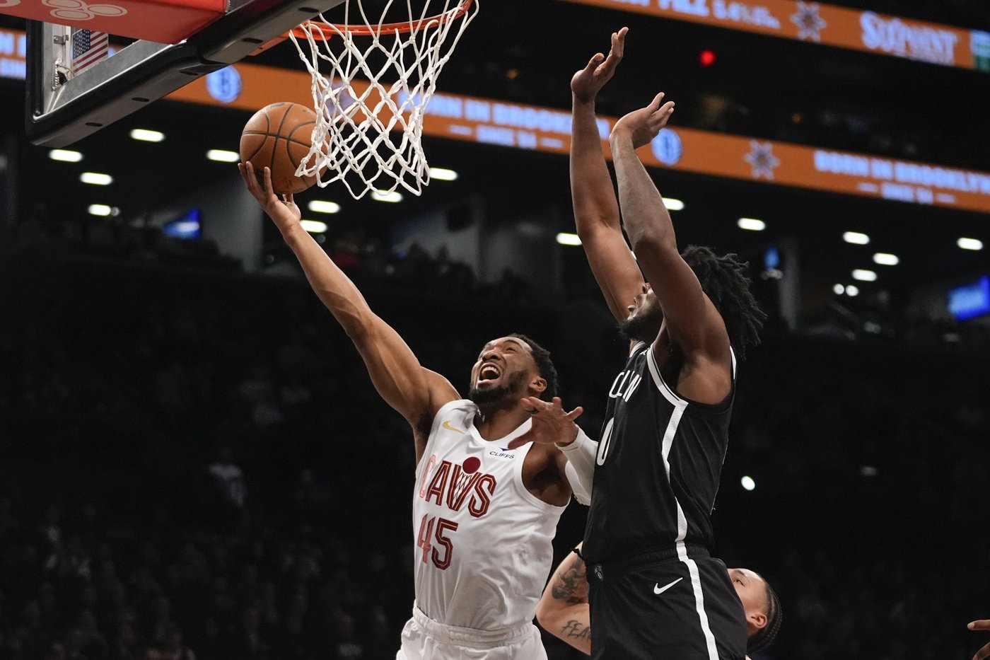 Donovan Mitchell scores 26 points as the Eastern Conference-leading Cavaliers beat the Nets 110-97 | iNFOnews.ca