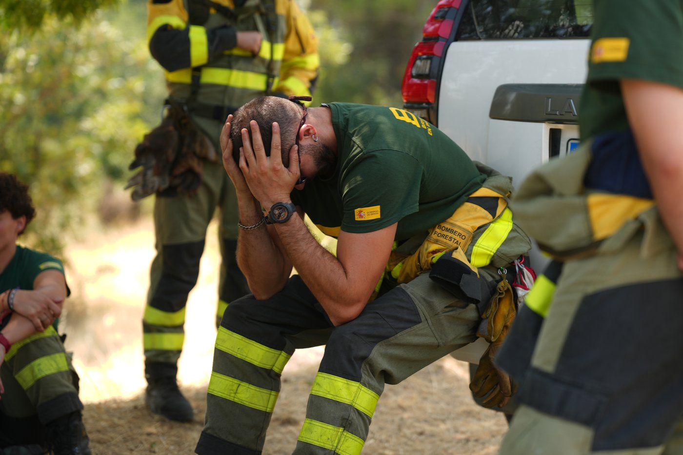 Europe battles fast-moving wildfires sweeping across Spain and France, in photos | iNFOnews.ca