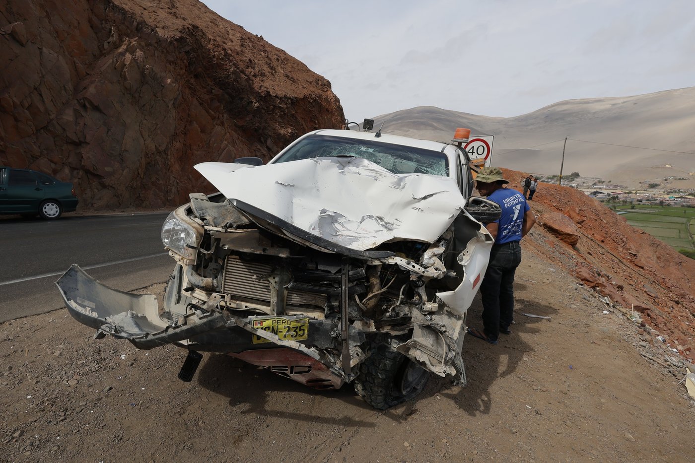 Passenger bus plunges into a ravine in southern Peru killing at least 37 | iNFOnews.ca Passenger bus plunges into a ravine in southern Peru killing at least 37 | iNFOnews.ca